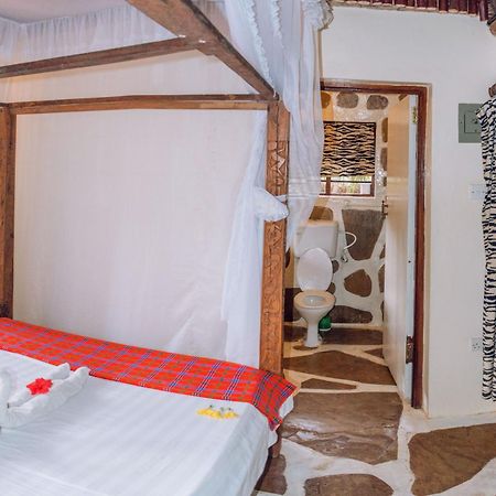 Kijani Cottages In Diani Diani Beach Eksteriør bilde