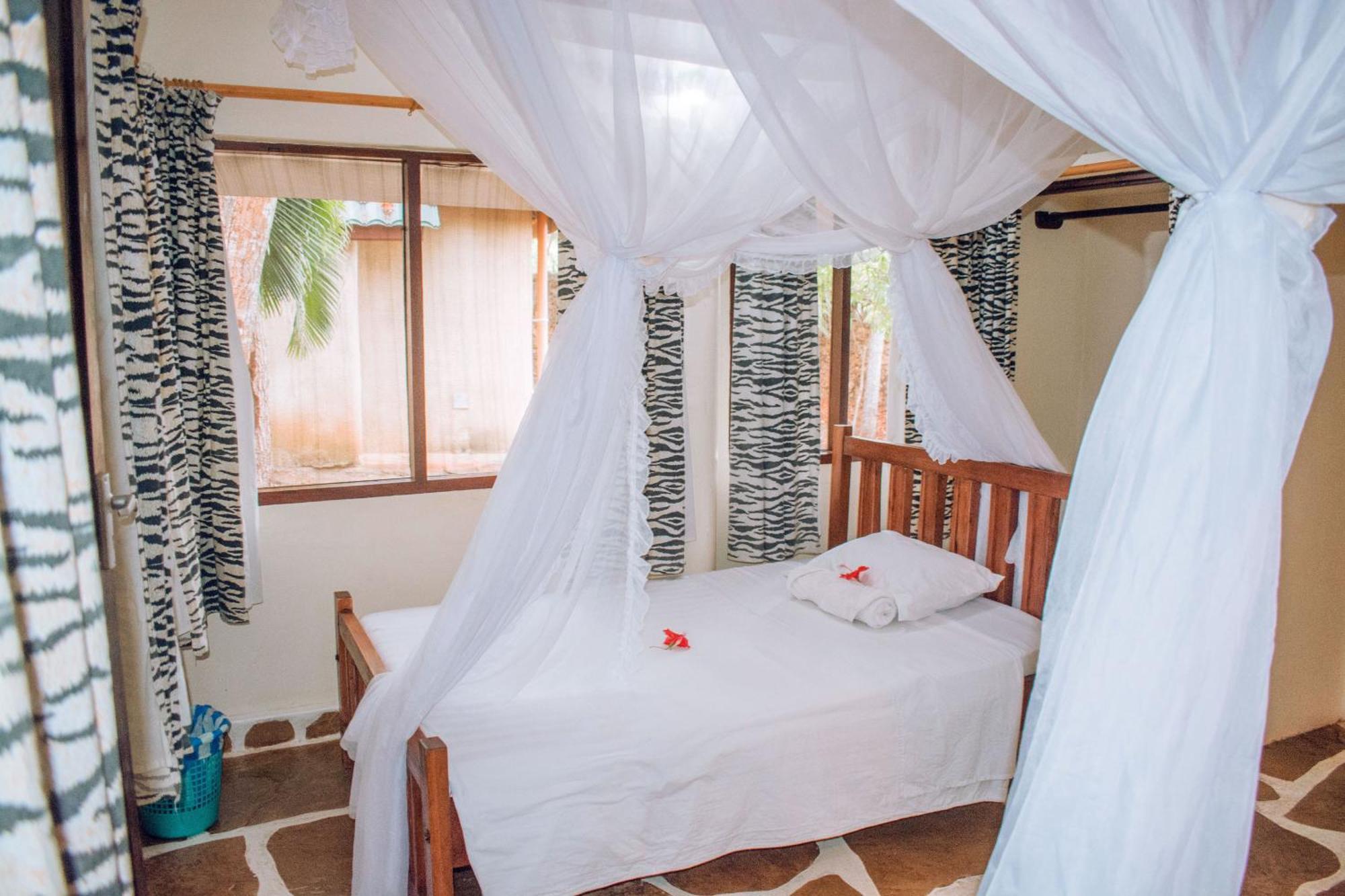 Kijani Cottages In Diani Diani Beach Eksteriør bilde