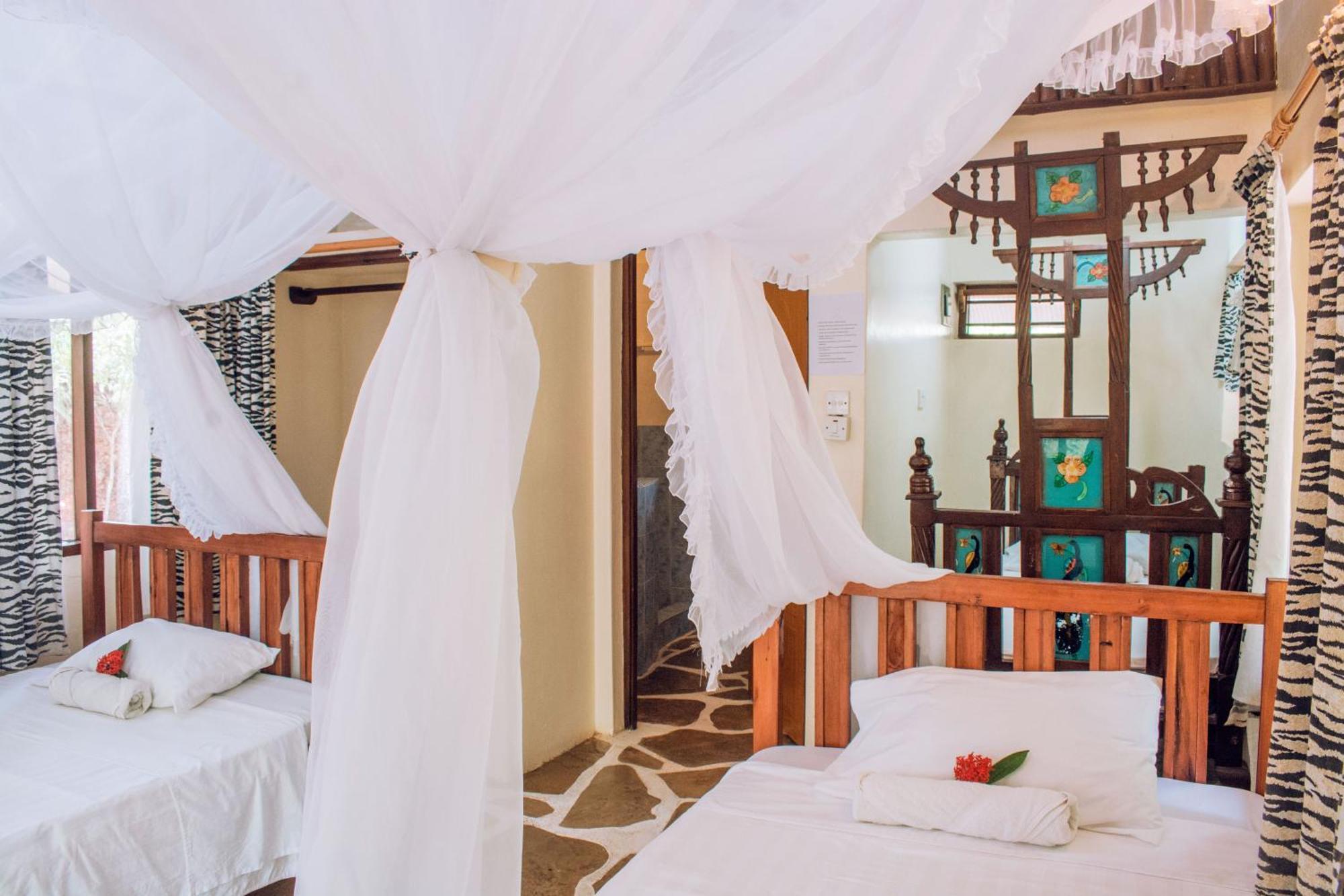 Kijani Cottages In Diani Diani Beach Eksteriør bilde