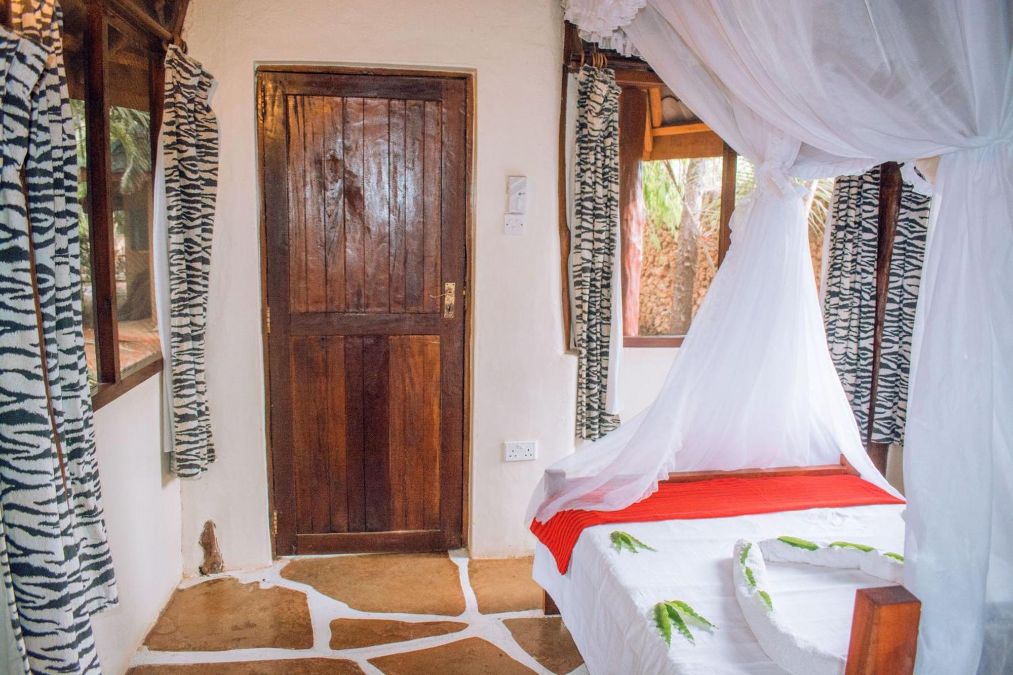 Kijani Cottages In Diani Diani Beach Eksteriør bilde