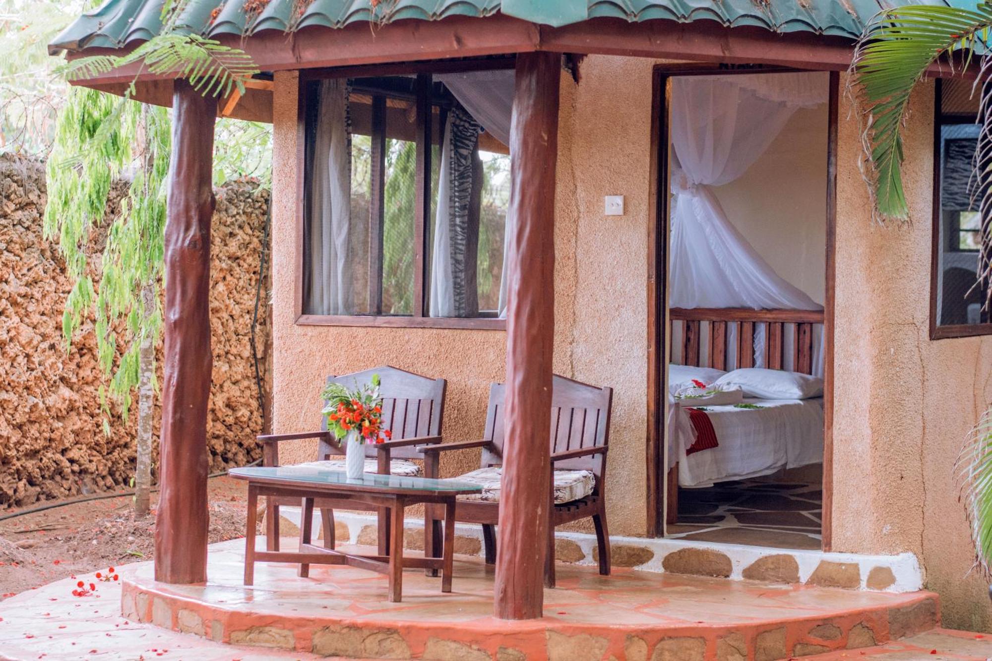 Kijani Cottages In Diani Diani Beach Eksteriør bilde